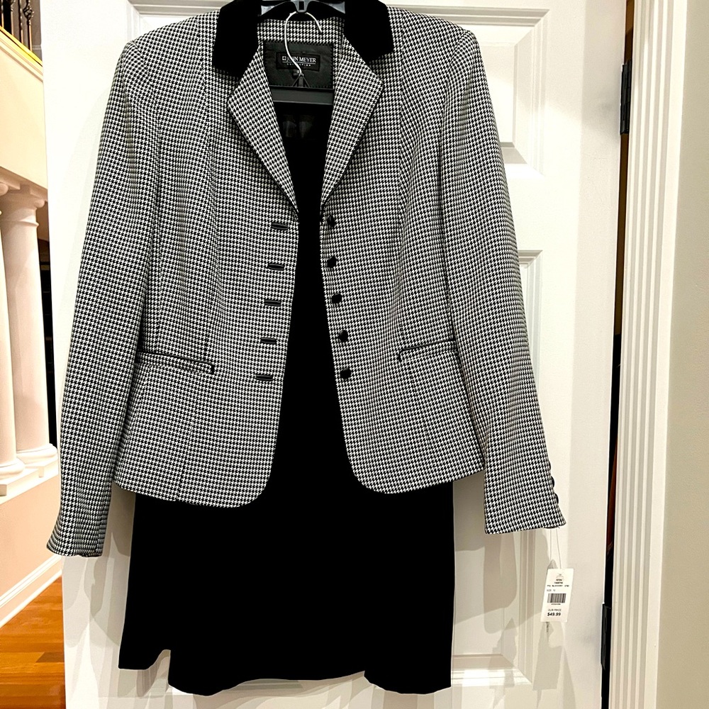NWT Women’s John Meyer Collection 2-piece skirt and jacket set